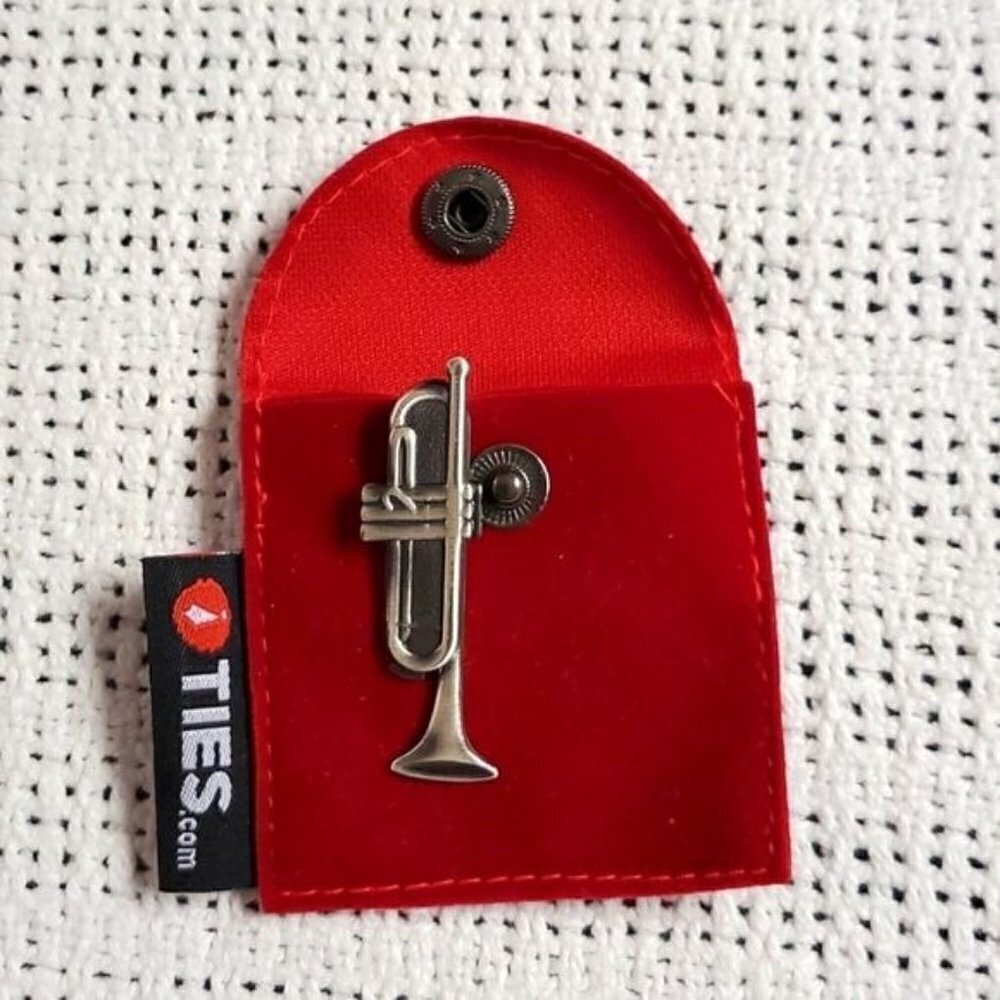 Ties‎ "Toot Your Own Horn" Antique Silver Tie Pin